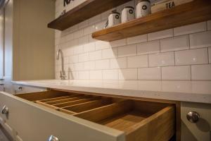 Smiths Interiors Second Nature Kitchen