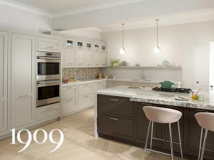 Shaker-Kitchens-1909-Slab-Mix